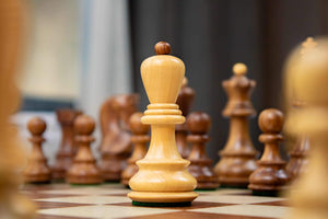Schachspiel Aristokratie <br>aus Palisanderholz