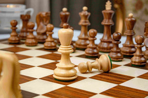 Schachspiel Aristokratie <br>aus Palisanderholz