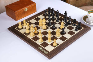 Schachspiel Noblesse <br>aus Ebenholz und Ahornholz
