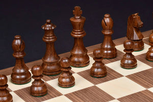 Akazien- und <br>Walnussholz Schachspiel