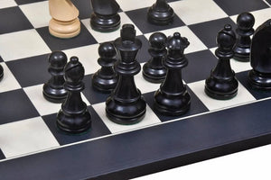 Elegantes Schachspiel <br>aus Holz