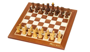 Nordisches Schachspiel <br>aus Mahagoni-Holz