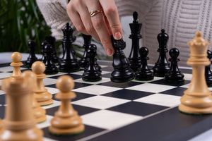 Bonaparte Schachset Gefertigt <br>aus Ahorn und Ebenholz