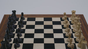 Schachspiel Parure <br>aus Palisander und Ahorn