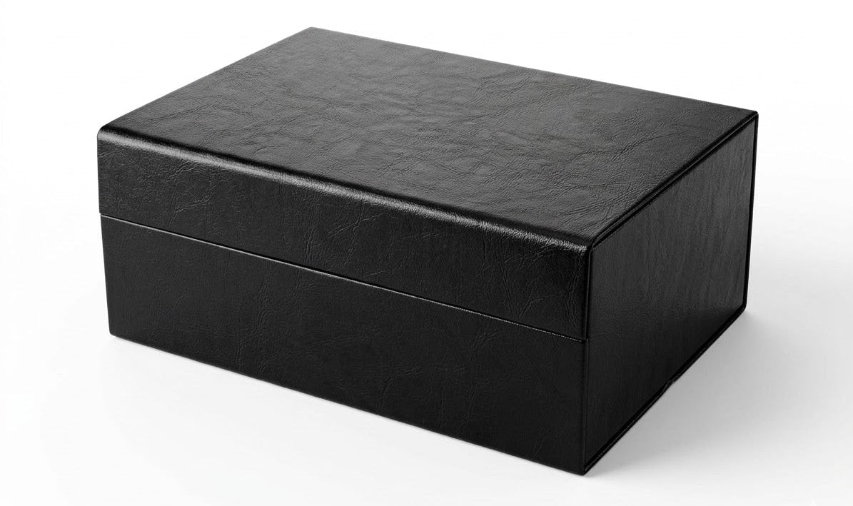 Schachbox aus <br>Kunstleder