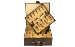 schachfiguren samt