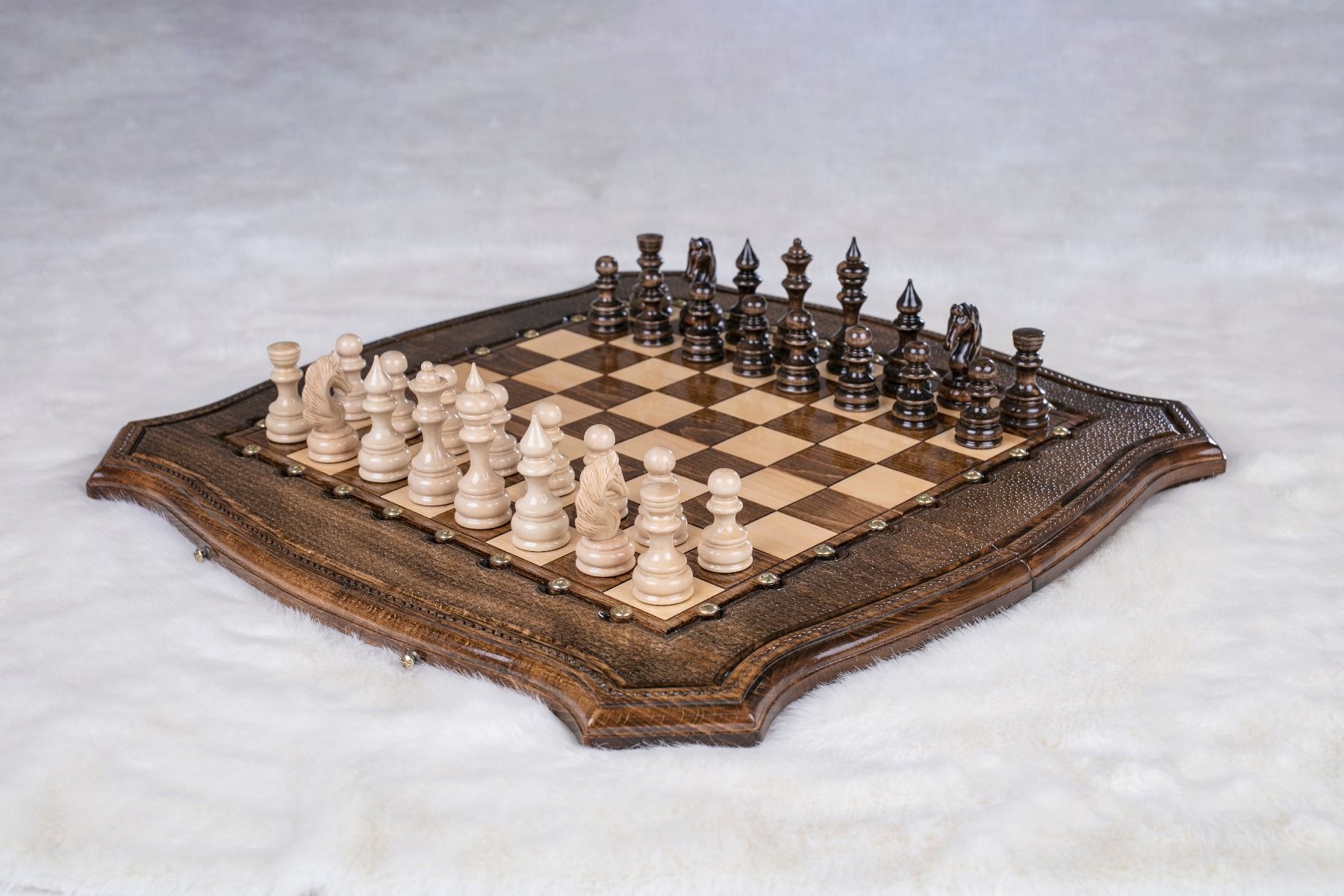 Schachbrett 60cm mit schachfiguren
