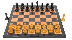 Traditionelles Schachspiel <br>aus Holz