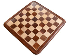Goldenes Schachbrett <br>aus luxusholz