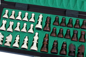 Handgefertigtes Schachspiel <br>Aventure aus Holz