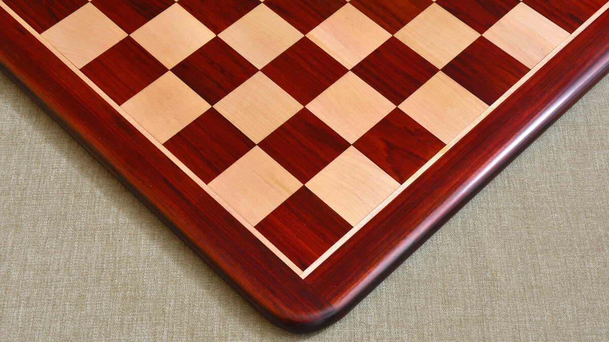 schachbrett rot holz