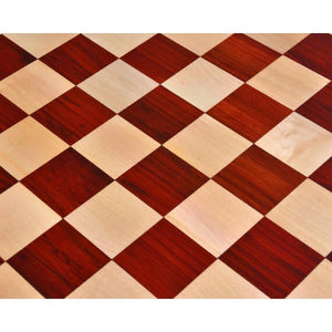 schachbrett rot schachtisch