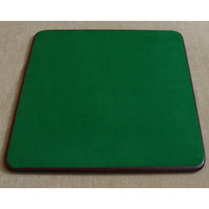 schachbrett rot schachfiguren schachbox