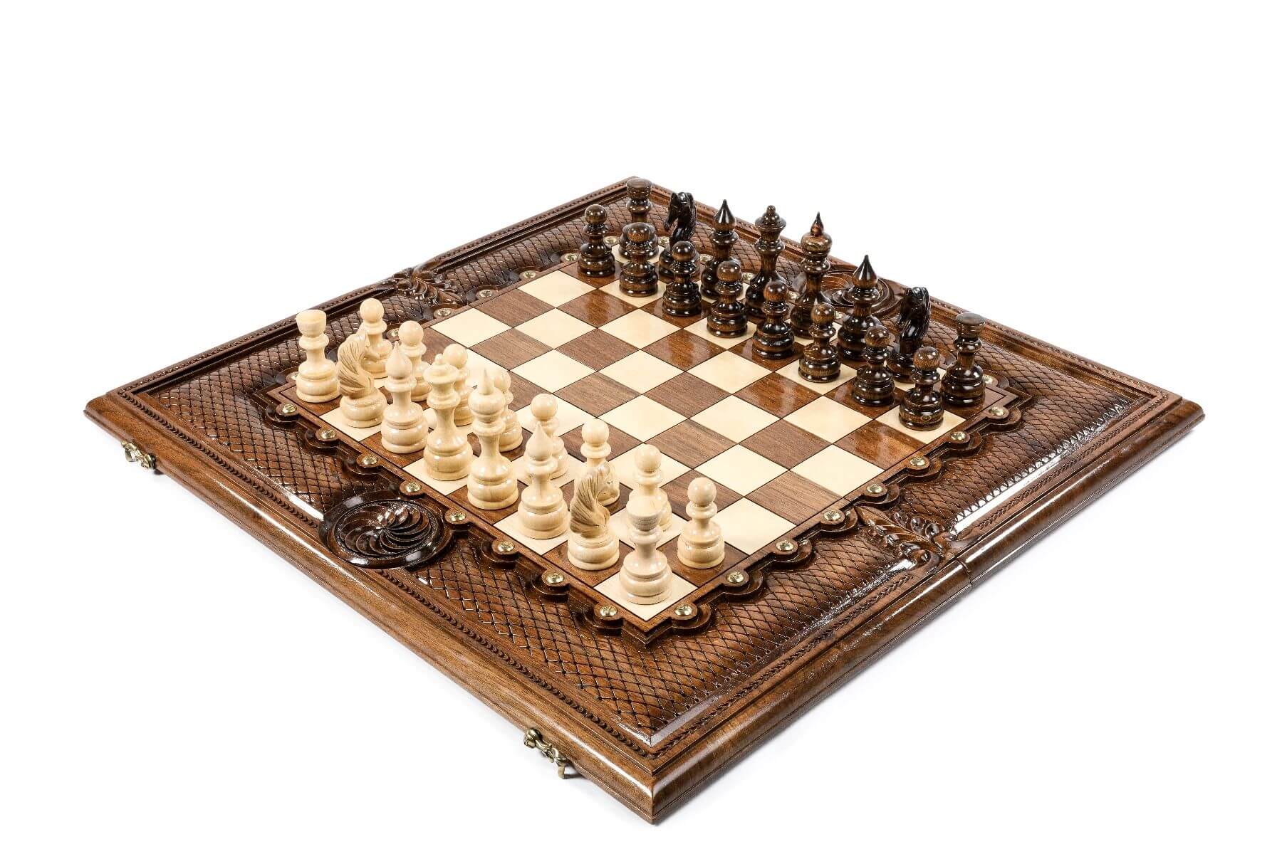 Grand Jeu d'Echecs en Bois