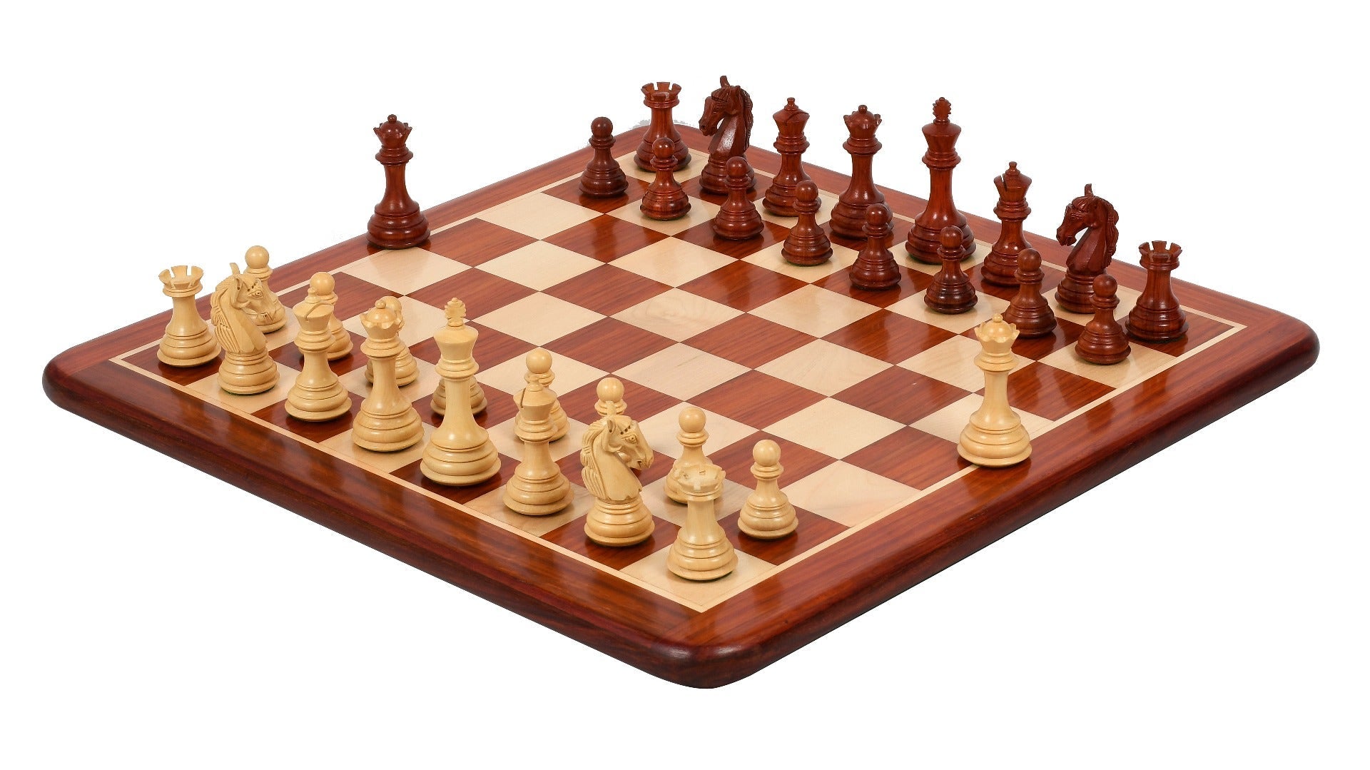 Große Schachfiguren <br>aus Holz