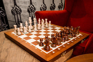 Turnierschachbrett aus <br>Holz