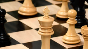  schachbrett schachfiguren