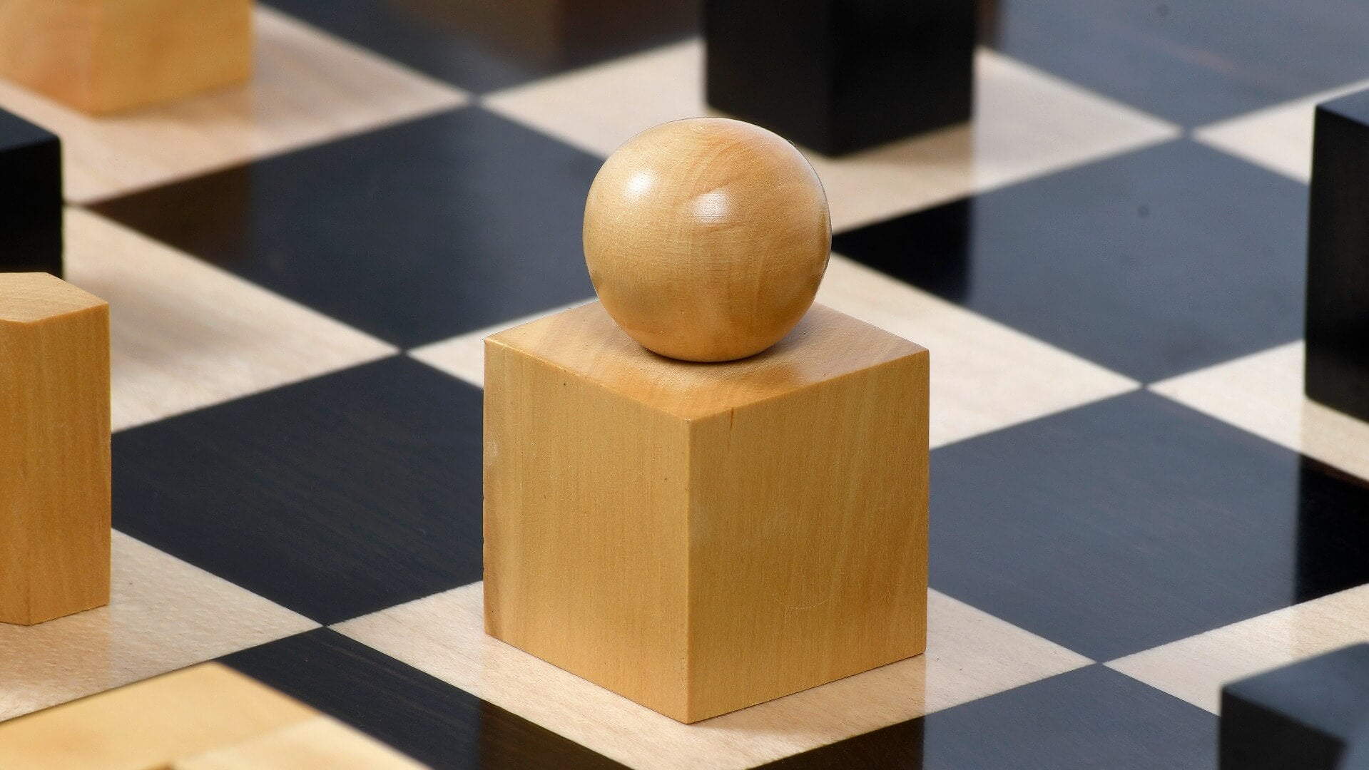 Jeu d'Echecs Bauhaus en Bois