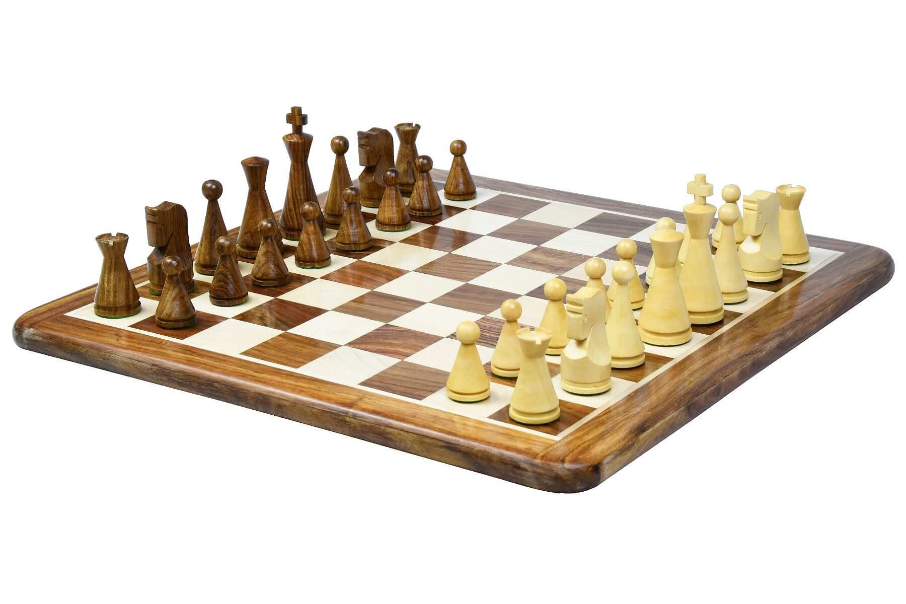 Jeu d'Échecs en Bois Sculpté