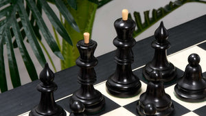 Schachfiguren aus Holz ebene Antike 
