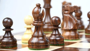 schachfiguren holz modern aus seshamholz