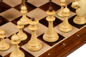 Schachspiel <br>aus Echtholz