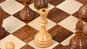 Indisches Holzschachspiel