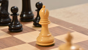 Modernes Schachbrett <br>aus Walnussholz