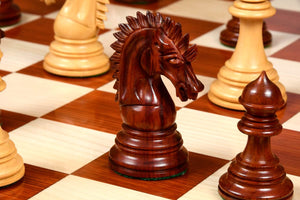 Alte Schachfiguren Holz luxus