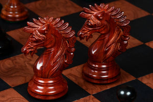 Schachfiguren Rot spiele