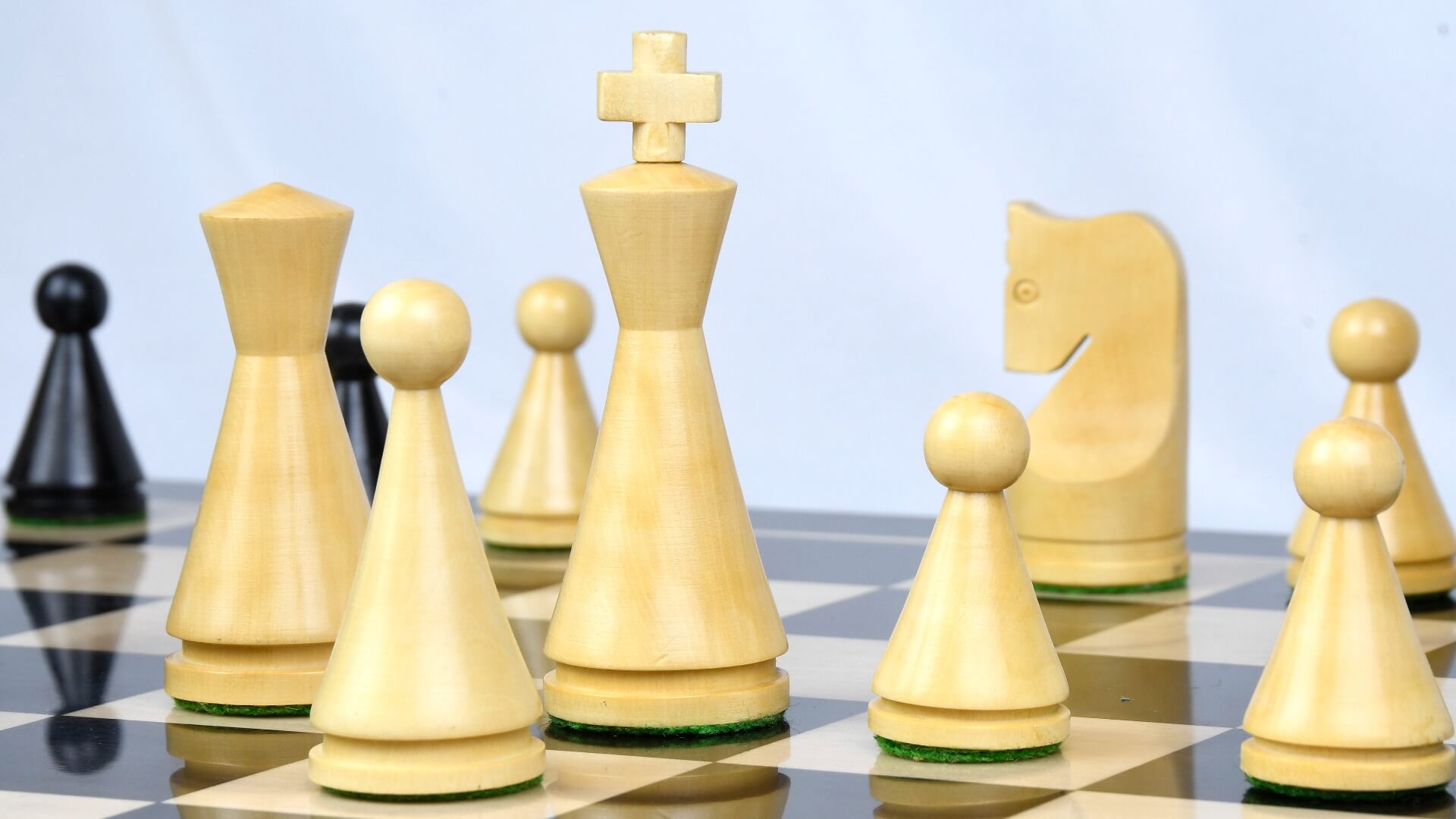 asiatische Schachfiguren reiter