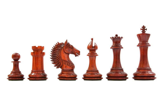 schachfiguren design aus holz