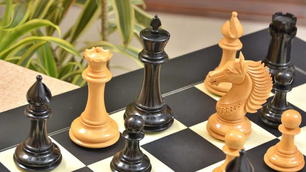 schachfiguren design koenigs