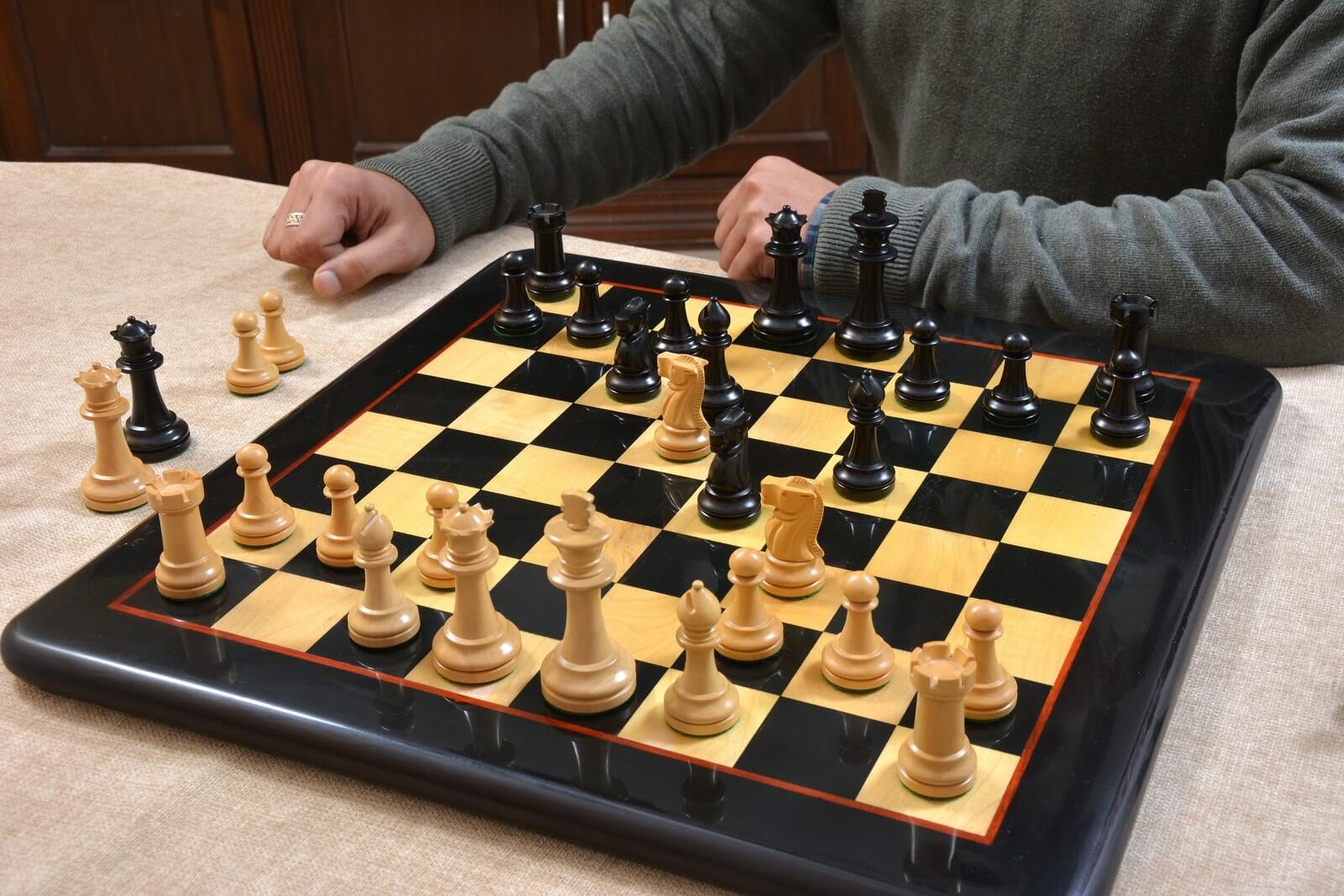 Pieces d'Echecs en Bois Précieux Dame