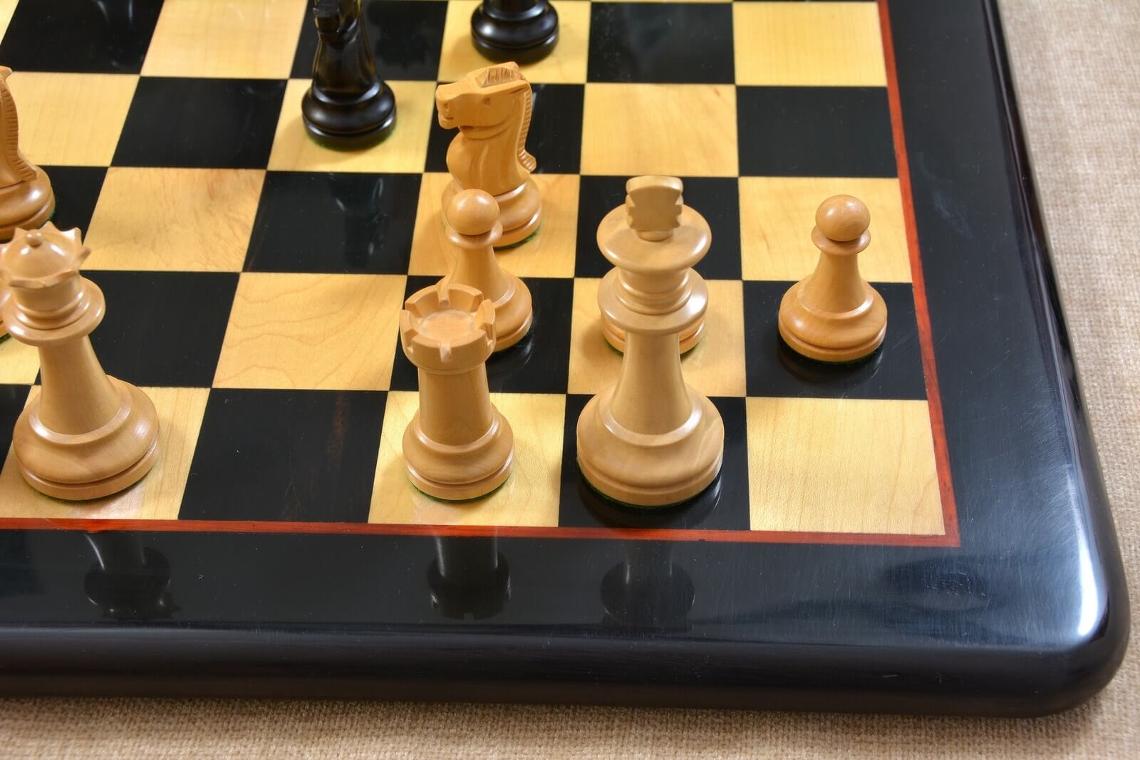 Pieces d'Echecs en Bois Précieux Hêtre