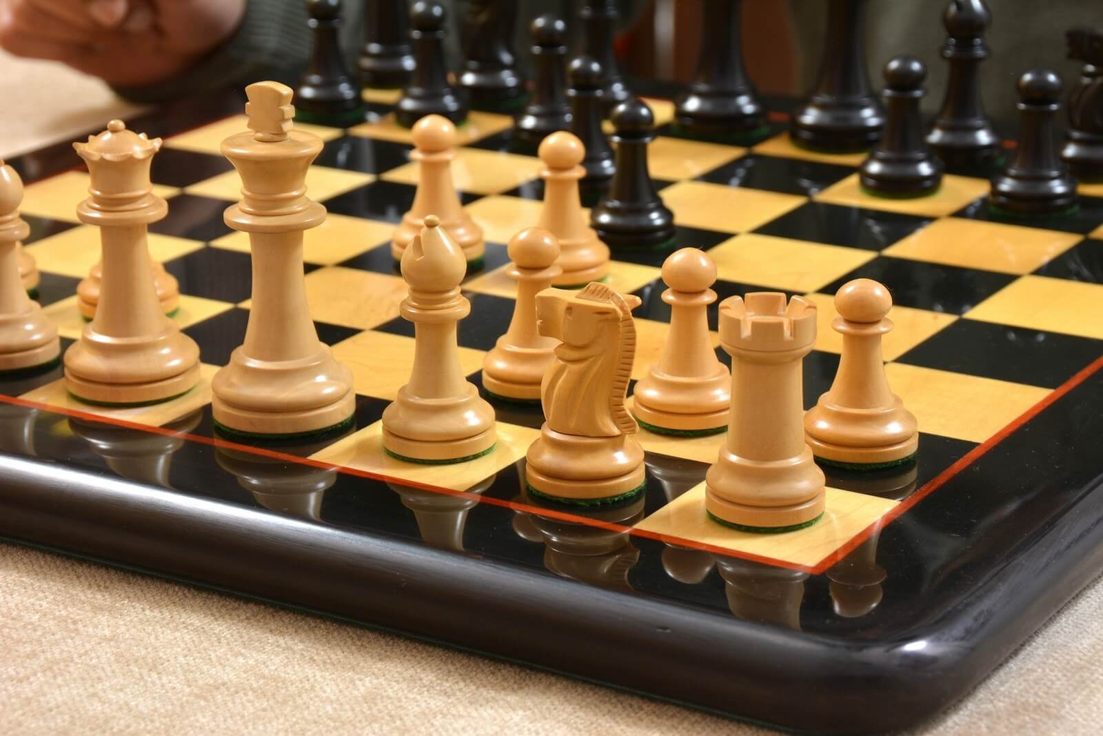 Pieces d'Echecs en Bois Précieux Tour