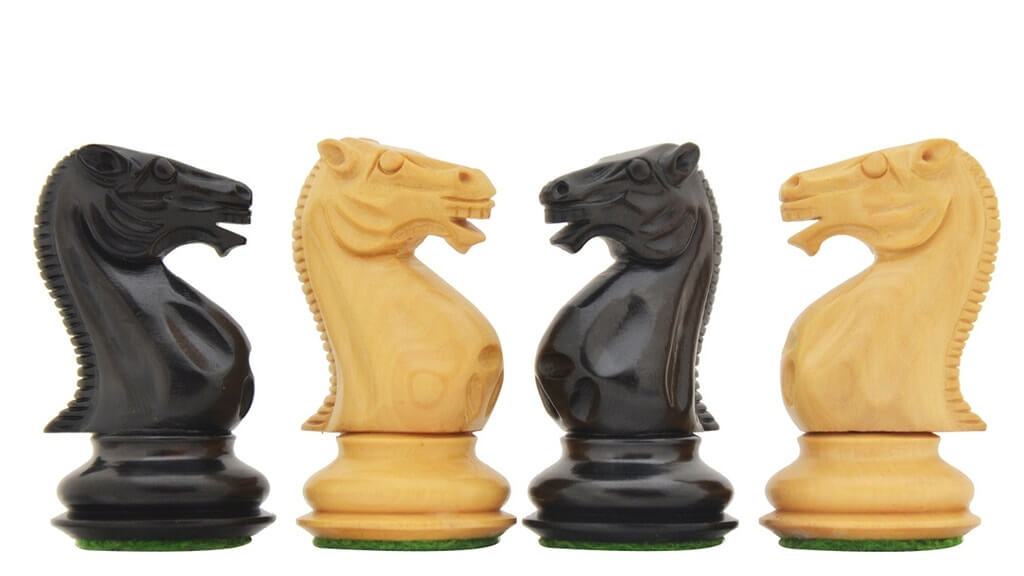 Vintage-Schachfiguren reiter