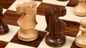 Alte Schachfiguren konigs